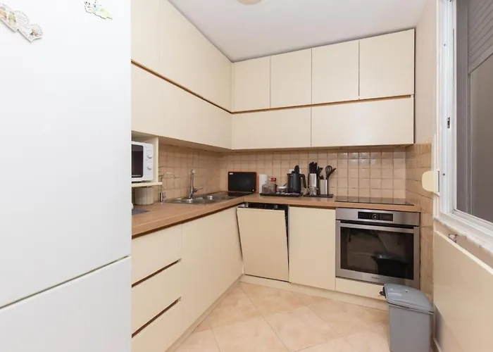 Chic & Serene Apartment-your Relaxing Oasis Apartamento *
