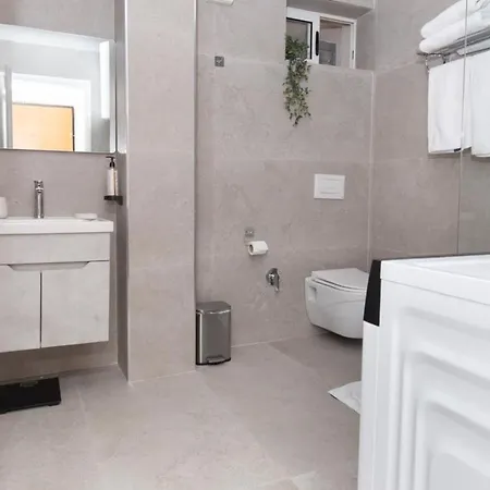 Chic & Serene Apartment-your Relaxing Oasis Tirana